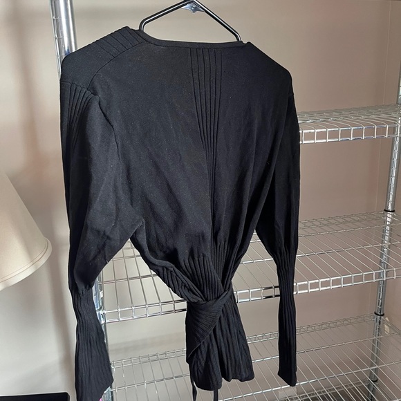 Wrap sweater - Picture 3 of 3